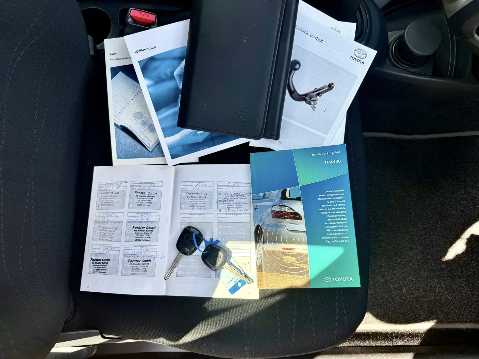 Toyota Yaris 1.0 127хил.км, снимка 15 - Автомобили и джипове - 53974460