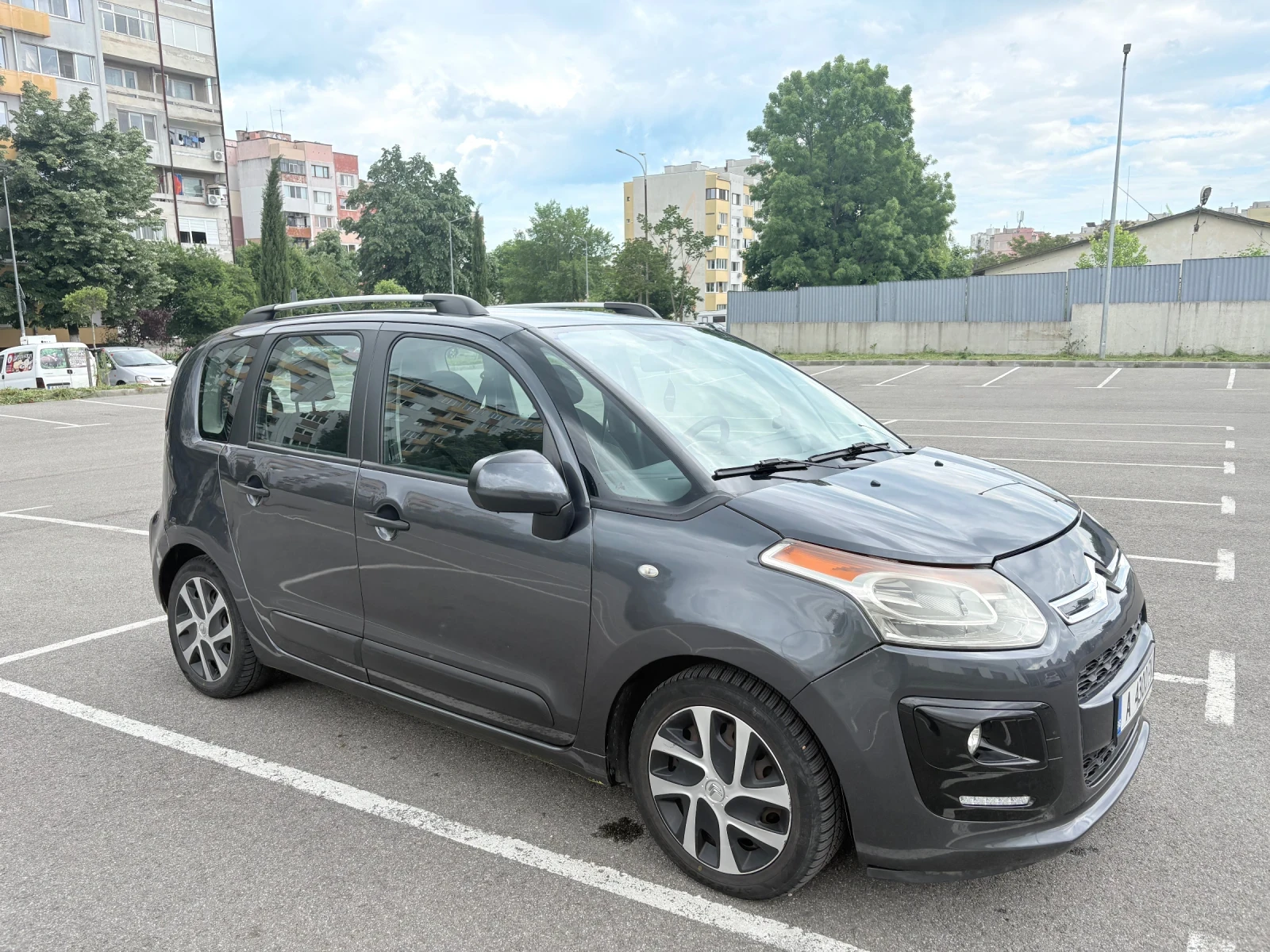 Citroen C3 Picasso 1.4, снимка 3 - Автомобили и джипове - 54630855