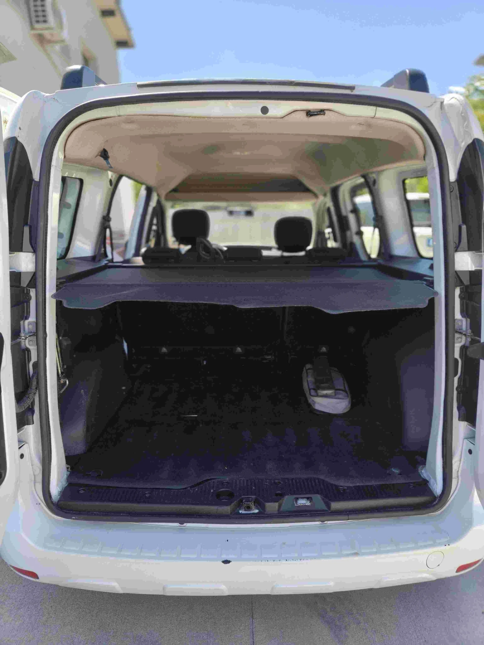 Dacia Dokker, снимка 7 - Автомобили и джипове - 54712526