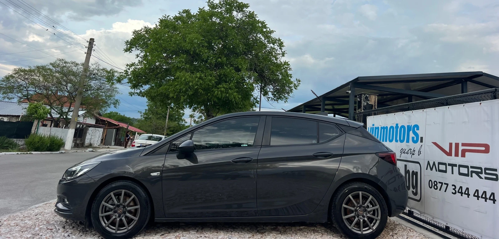 Opel Astra 1.6CDTI LED/NAVI/XENON/6sk/KLIMATRONIK/UNIKAT, снимка 3 - Автомобили и джипове - 55085373