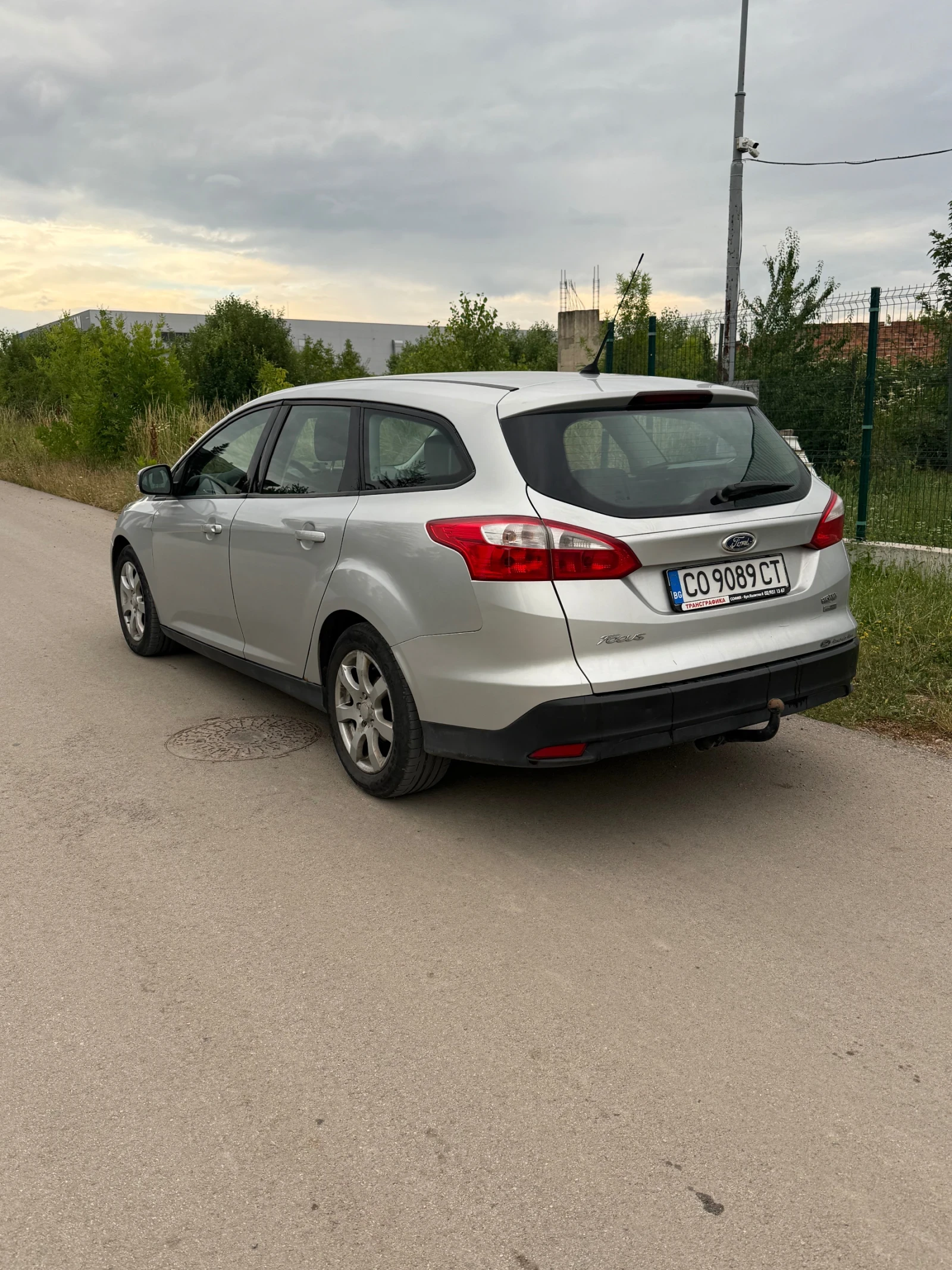 Ford Focus 1.6, снимка 4 - Автомобили и джипове - 55137555