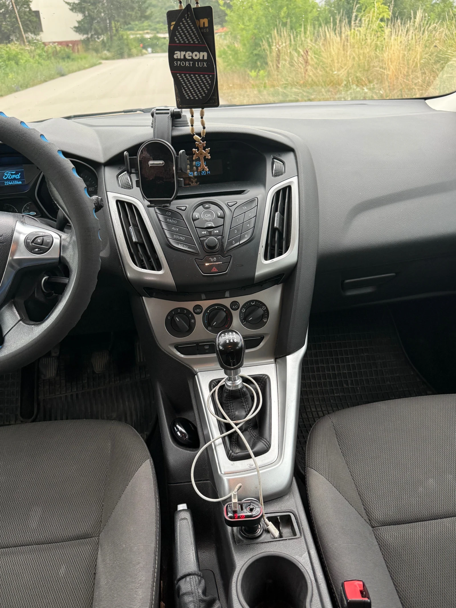 Ford Focus 1.6, снимка 7 - Автомобили и джипове - 55137555