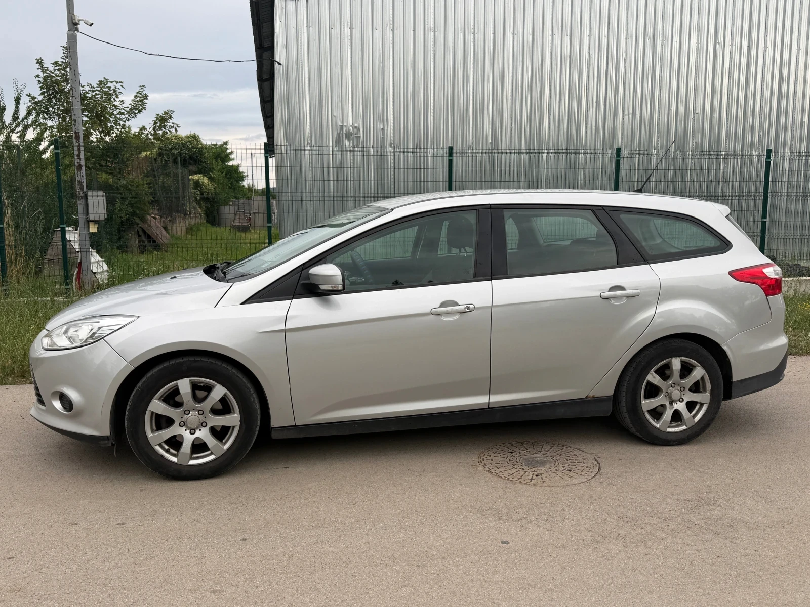 Ford Focus 1.6, снимка 3 - Автомобили и джипове - 55137555