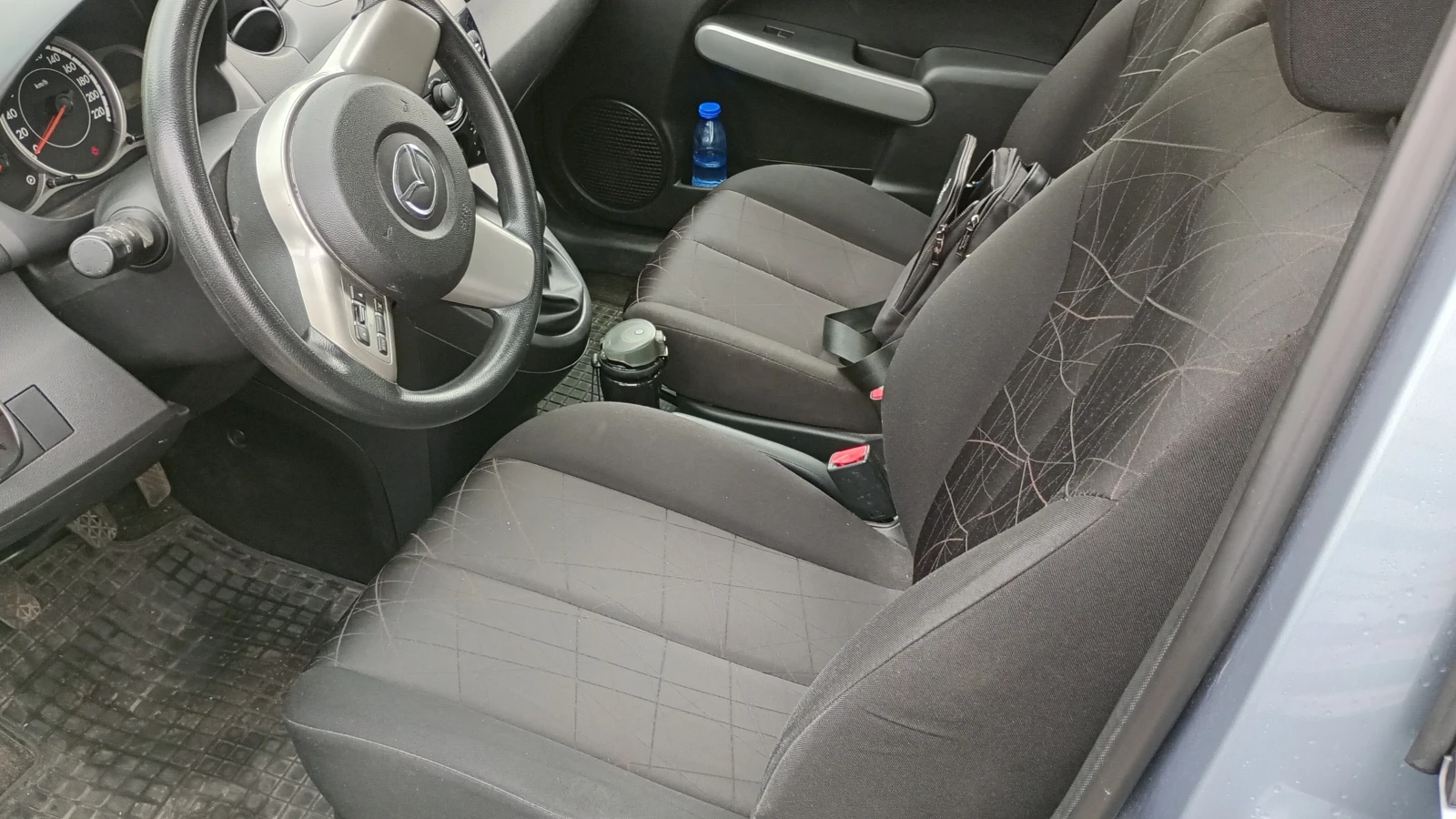 Mazda 2, снимка 7 - Автомобили и джипове - 55306990