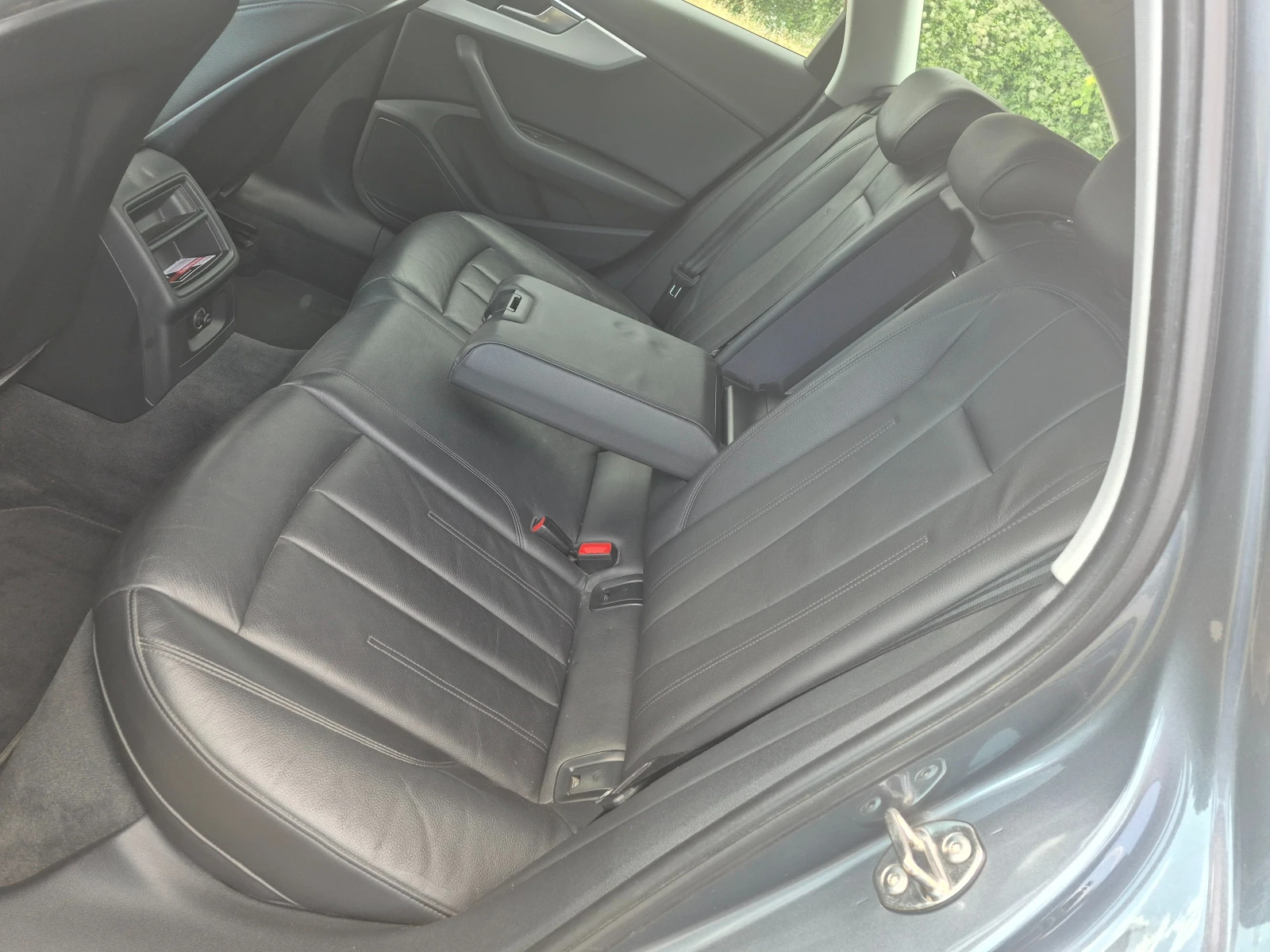 Audi A4 2.0TDi quattro, снимка 13 - Автомобили и джипове - 55469593