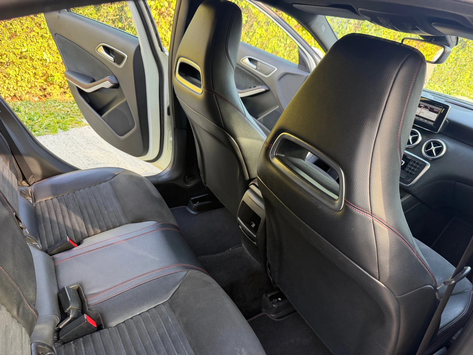 Mercedes-Benz A 180 Cdi СПЕШНО ПАНОРАМА АМГ, снимка 13 - Автомобили и джипове - 55994246