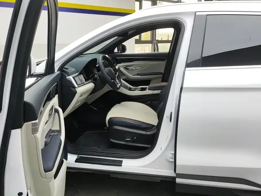 BYD Seal U PHEV Glory Edition DM-i 110KM Flagship PLUS | Mobile.bg � ����������� 9