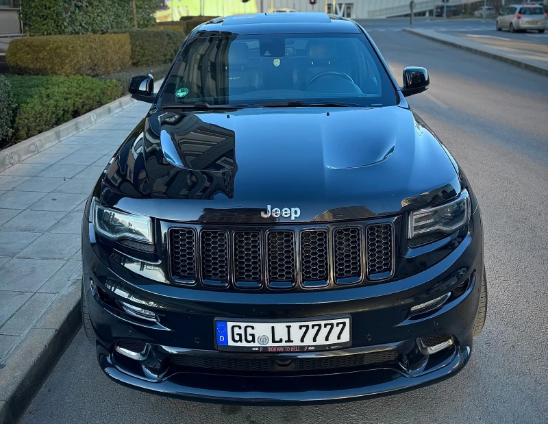 Jeep Grand cherokee SRT 6.4L V8 HEMI ZF8 MaxHaust ПРОМО ЦЕНА ДО 27.12, снимка 1 - Автомобили и джипове - 48361719