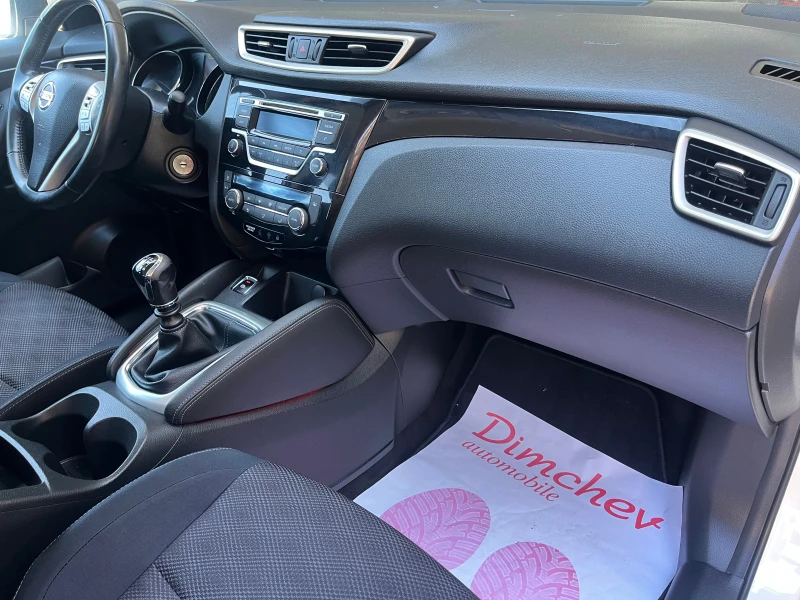 Nissan Qashqai 1.2 i 115k.c, снимка 10 - Автомобили и джипове - 51536019