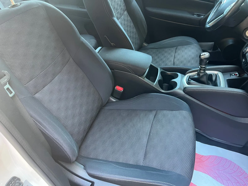 Nissan Qashqai 1.2 i 115k.c, снимка 8 - Автомобили и джипове - 51536019