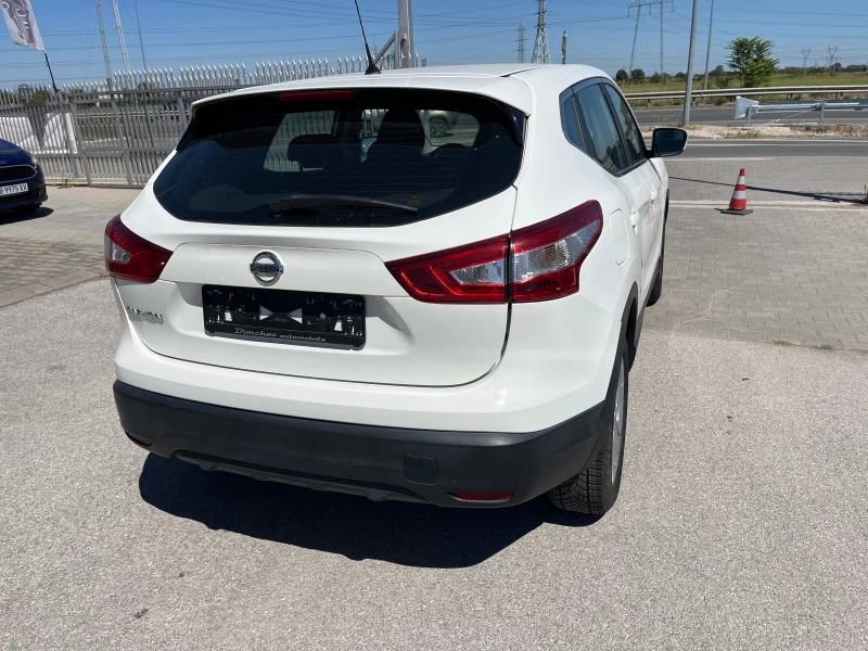 Nissan Qashqai 1.2 i 115k.c, снимка 6 - Автомобили и джипове - 51536019
