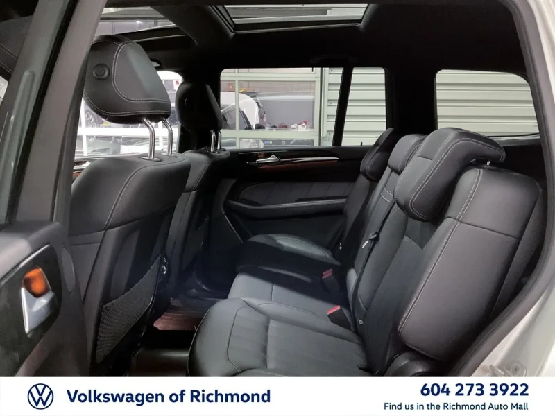 Mercedes-Benz GL 350 AMG PACK* BLUETEC* HARMAN* PANO* AMBIENT* KEYLESS*, снимка 16 - Автомобили и джипове - 52472841