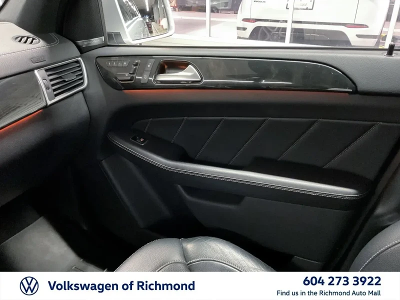 Mercedes-Benz GL 350 AMG PACK* BLUETEC* HARMAN* PANO* AMBIENT* KEYLESS*, снимка 13 - Автомобили и джипове - 52472841