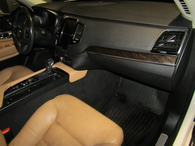 Volvo Xc90 T6 Momentum/1Собственик/Панорама/Кемера/Кейлес, снимка 11 - Автомобили и джипове - 52627791