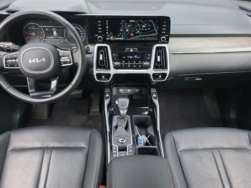 Kia Sorento Diesel 2.2 2Wd Trendy, снимка 7 - Автомобили и джипове - 55641187