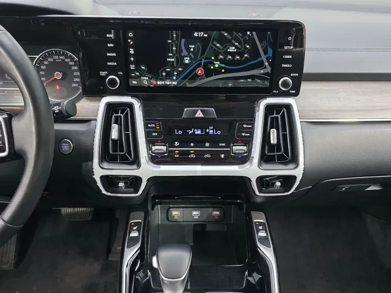 Kia Sorento Diesel 2.2 2Wd Trendy, снимка 14 - Автомобили и джипове - 55641187