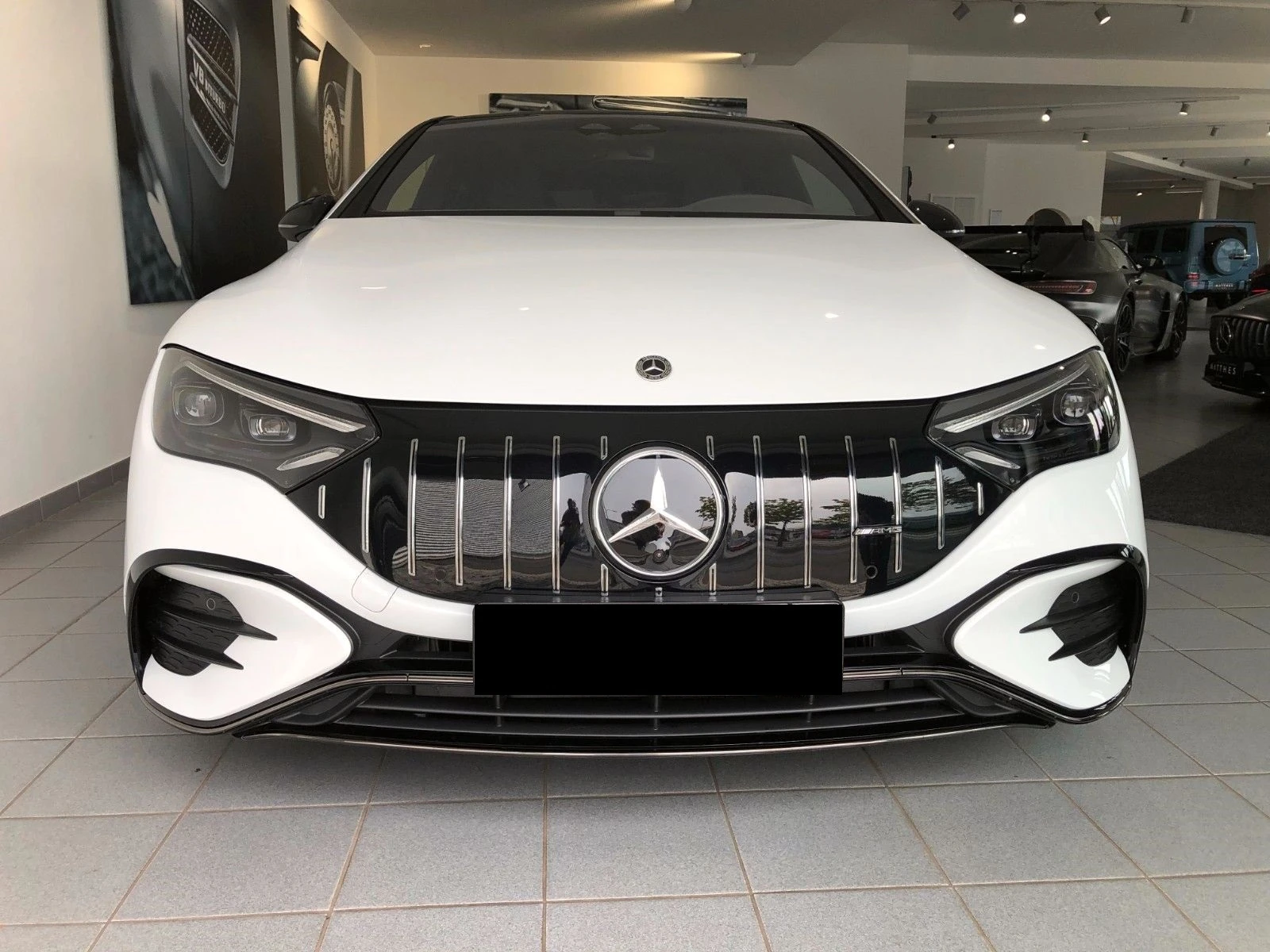 Mercedes-Benz EQE 43 AMG*4M*Night*Pano*HuD*Hyperscreen*360*ГАРАНЦИЯ - [1] 