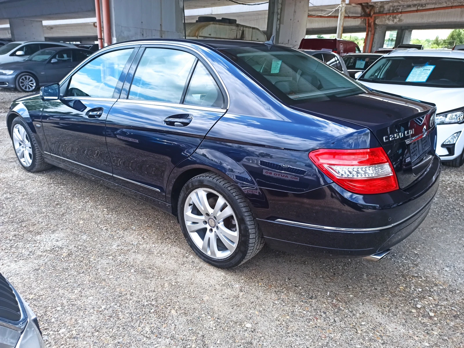 Mercedes-Benz C 250 2011г.4MATIC - изображение 9