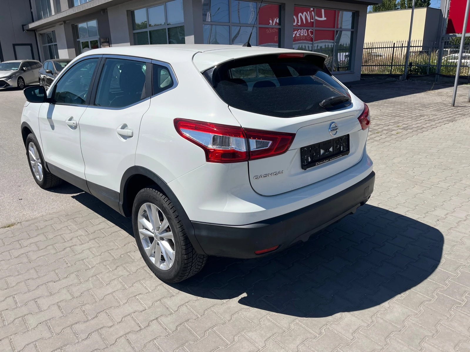 Nissan Qashqai 1.2 i 115k.c - изображение 5