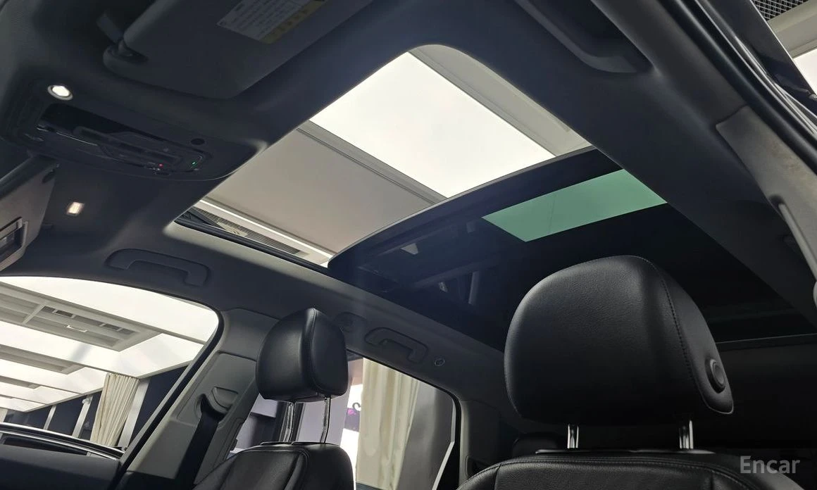 Audi Q7 45 TFSI Quatro* PANO* КОЖА* ПОДГРЕВ* НАВИ* , снимка 17 - Автомобили и джипове - 54102061