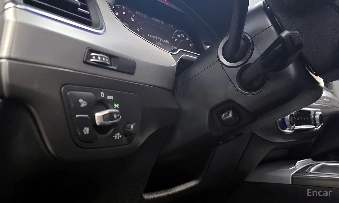 Audi Q7 45 TFSI Quatro* PANO* КОЖА* ПОДГРЕВ* НАВИ* , снимка 14 - Автомобили и джипове - 54102061