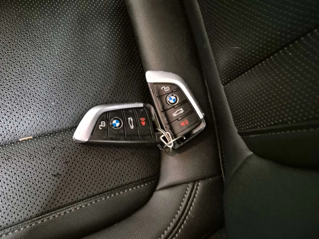 BMW X3 XDRIVE30I| PANO| AMBIENT| 2 КЛЮЧА| CARFAX| , снимка 17 - Автомобили и джипове - 54219592