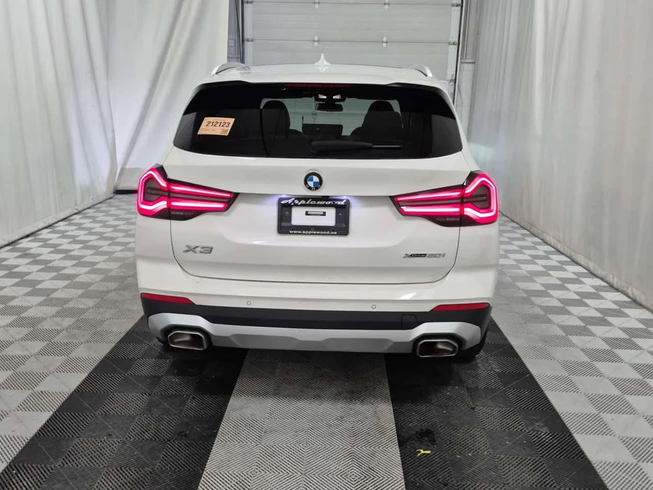 BMW X3 XDRIVE30I| PANO| AMBIENT| 2 КЛЮЧА| CARFAX| , снимка 5 - Автомобили и джипове - 54219592