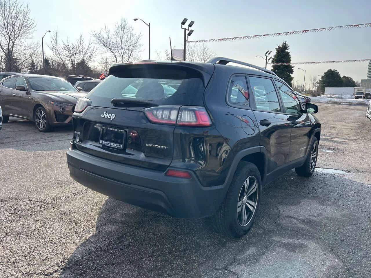 Jeep Cherokee * Sport 4x4 w/Heated Seats, Remote Start, CarPlay , снимка 6 - Автомобили и джипове - 54947872