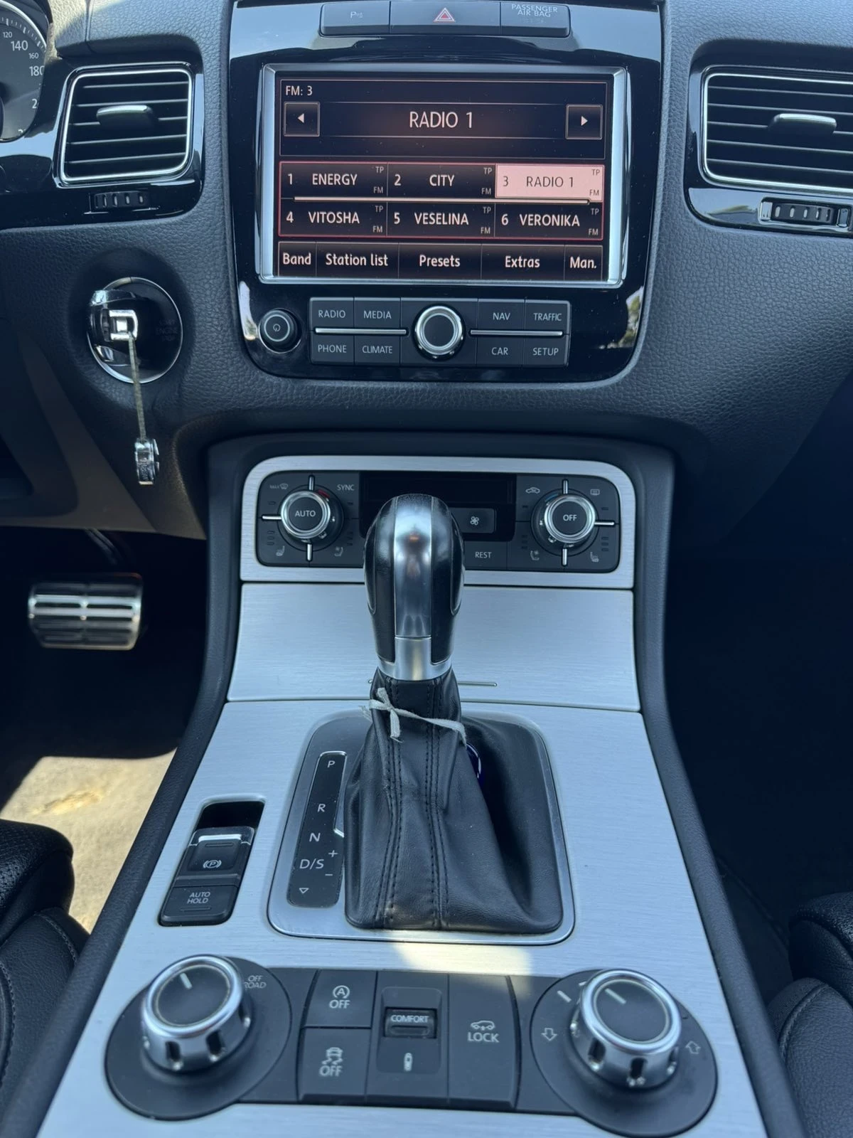 VW Touareg, снимка 8 - Автомобили и джипове - 55063521