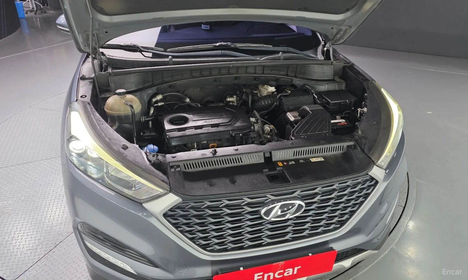 Hyundai Tucson, снимка 6 - Автомобили и джипове - 55193359