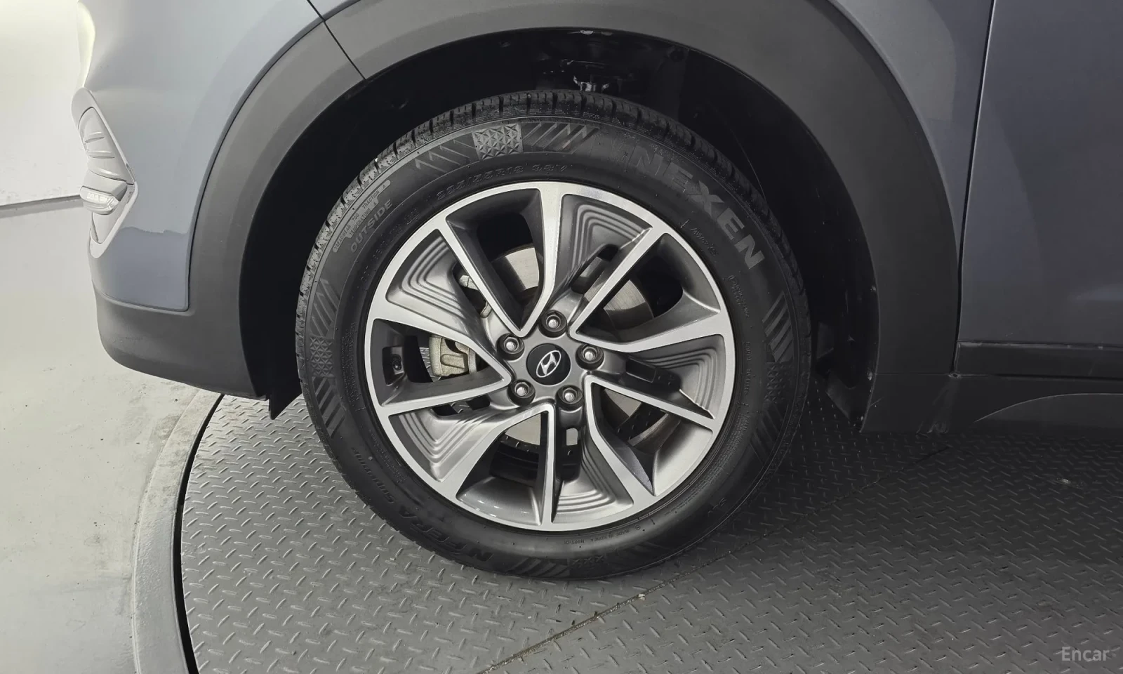 Hyundai Tucson, снимка 5 - Автомобили и джипове - 55193359