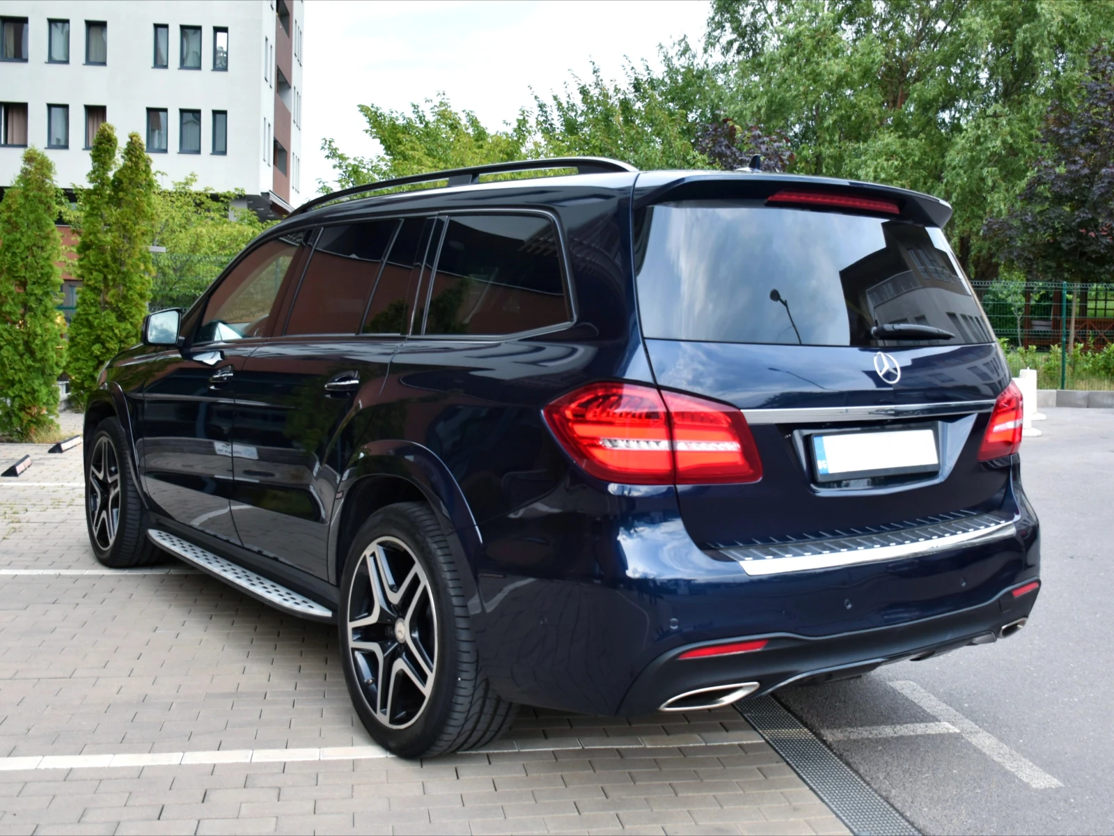 Mercedes-Benz GLS 500 4MATIC, V8, Designo, AMG/Night, Distronic+ , 360 ,, снимка 5 - Автомобили и джипове - 55336041