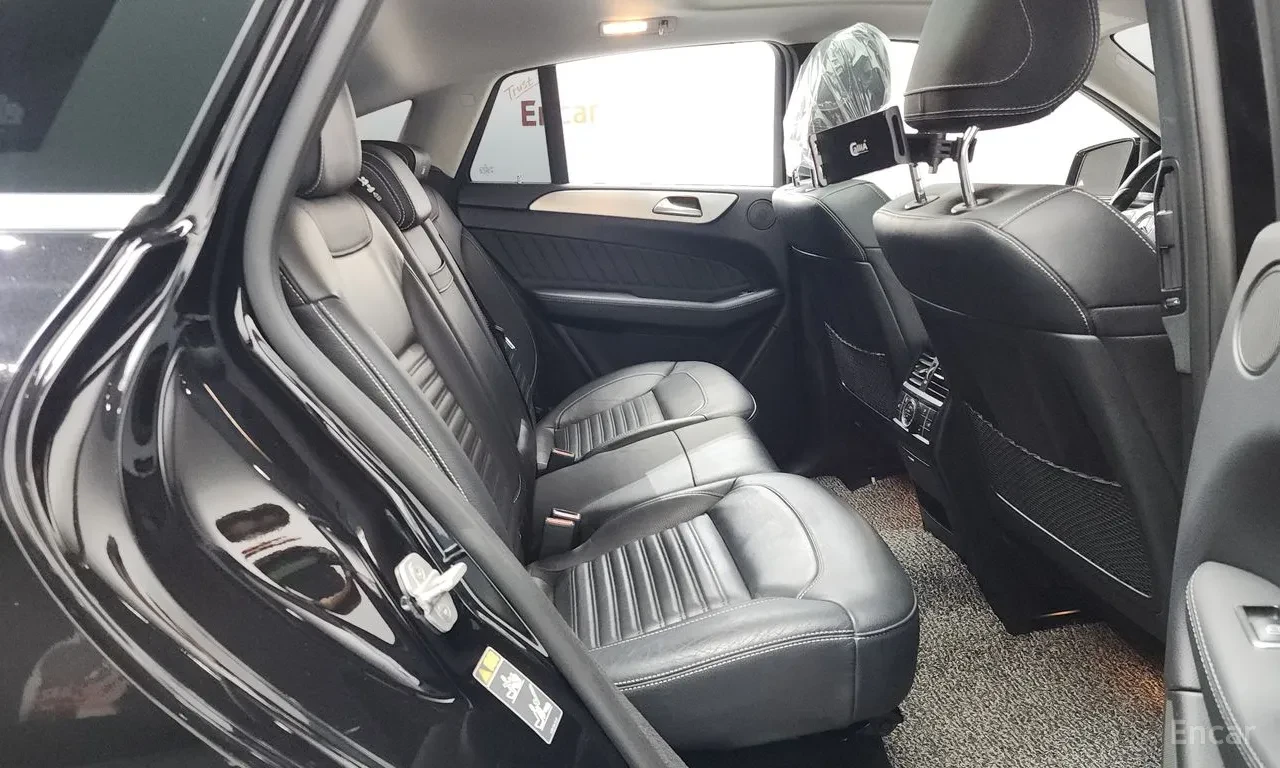 Mercedes-Benz GLE 350 d 4MATIC | AMG ПАКЕТ | HARMON | ПАНОРАМА | 360, снимка 9 - Автомобили и джипове - 55453029