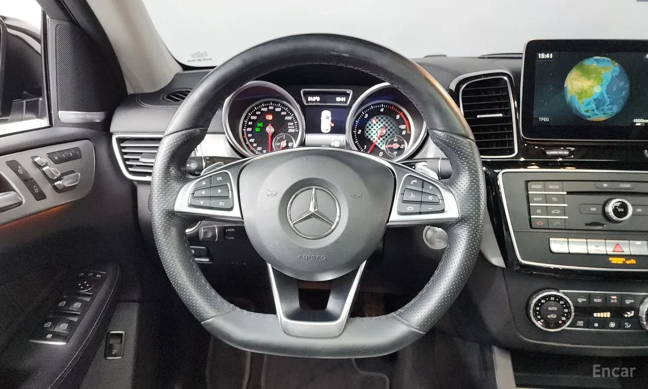 Mercedes-Benz GLE 350 d 4MATIC | AMG ПАКЕТ | HARMON | ПАНОРАМА | 360, снимка 11 - Автомобили и джипове - 55453029