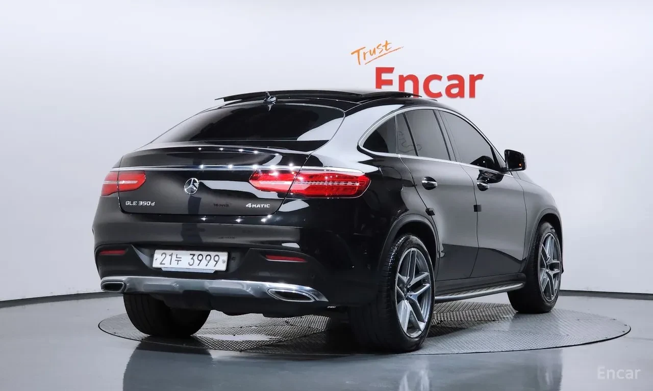 Mercedes-Benz GLE 350 d 4MATIC | AMG ПАКЕТ | HARMON | ПАНОРАМА | 360, снимка 3 - Автомобили и джипове - 55453029