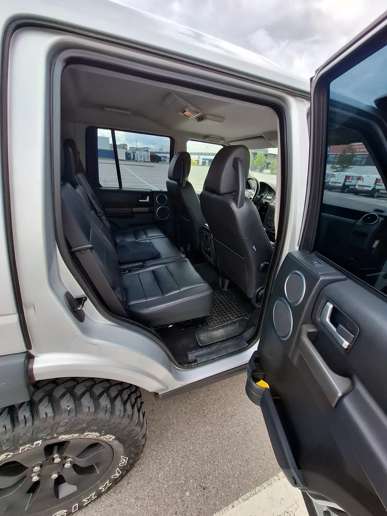 Land Rover Discovery, снимка 5 - Автомобили и джипове - 55653664
