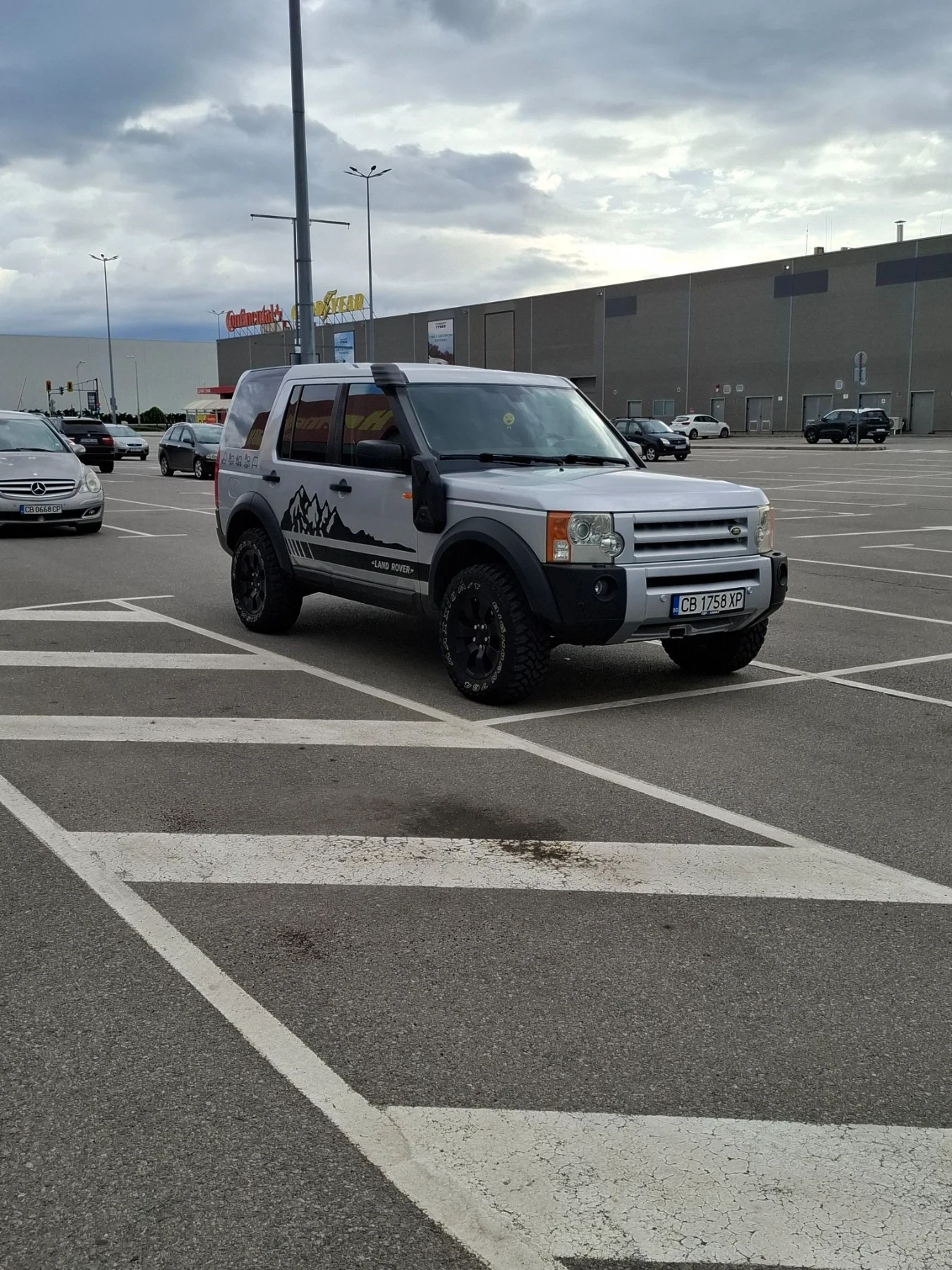 Land Rover Discovery, снимка 17 - Автомобили и джипове - 55653664