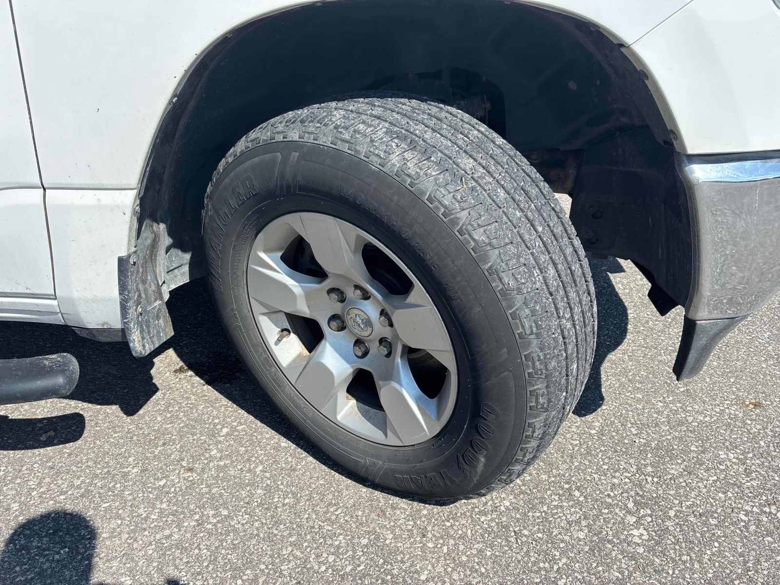 Dodge RAM 1500 * Big Horn * CARFAX * ����� �� �����������  | Mobile.bg � ����������� 7