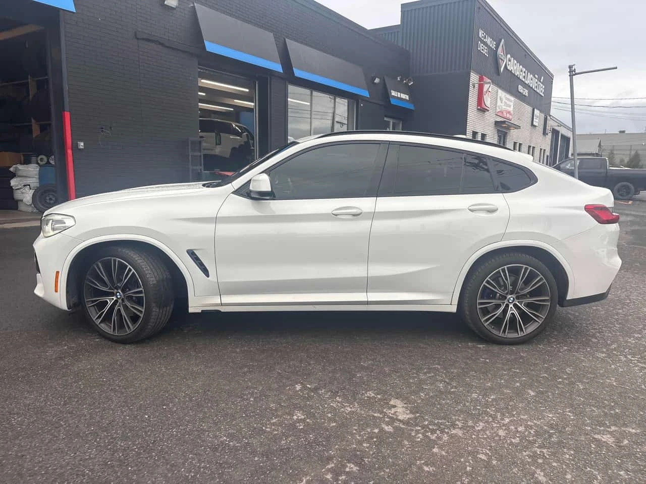 BMW X4 xDrive30i | CARFAX | БЕЗ ИНЦИДЕНТИ, снимка 3 - Автомобили и джипове - 56265989