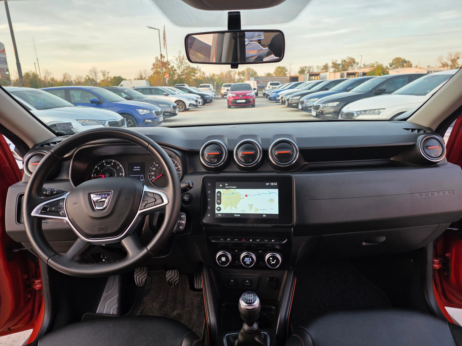Dacia Duster 1.5DCI-6ск, снимка 15 - Автомобили и джипове - 56600333