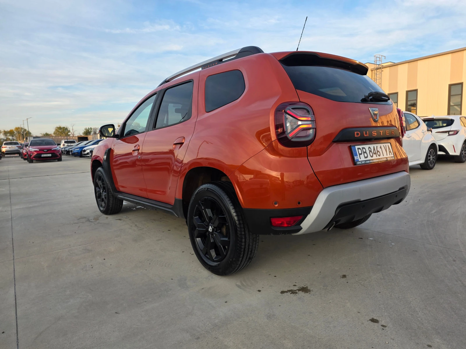 Dacia Duster 1.5DCI-6ск, снимка 3 - Автомобили и джипове - 56600333