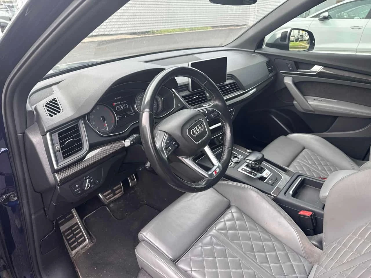 Audi SQ5 * Progressiv * CARFAX * , снимка 5 - Автомобили и джипове - 56613303