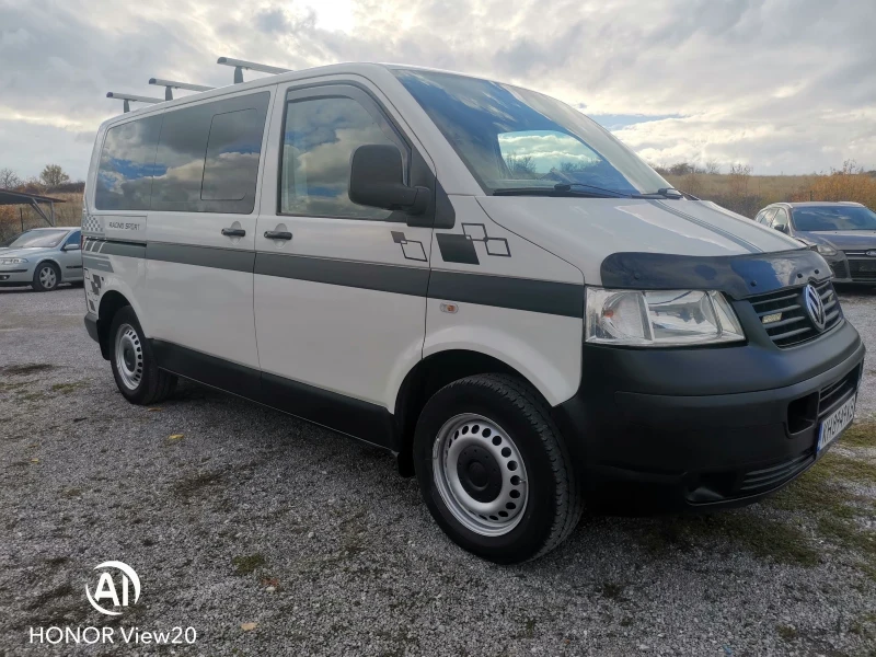 VW Transporter 1.9 102кс, снимка 2 - Бусове и автобуси - 51967259