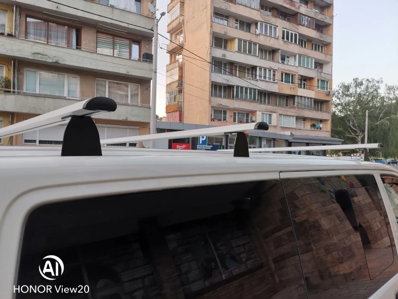 VW Transporter 1.9 102кс, снимка 9 - Бусове и автобуси - 51967259