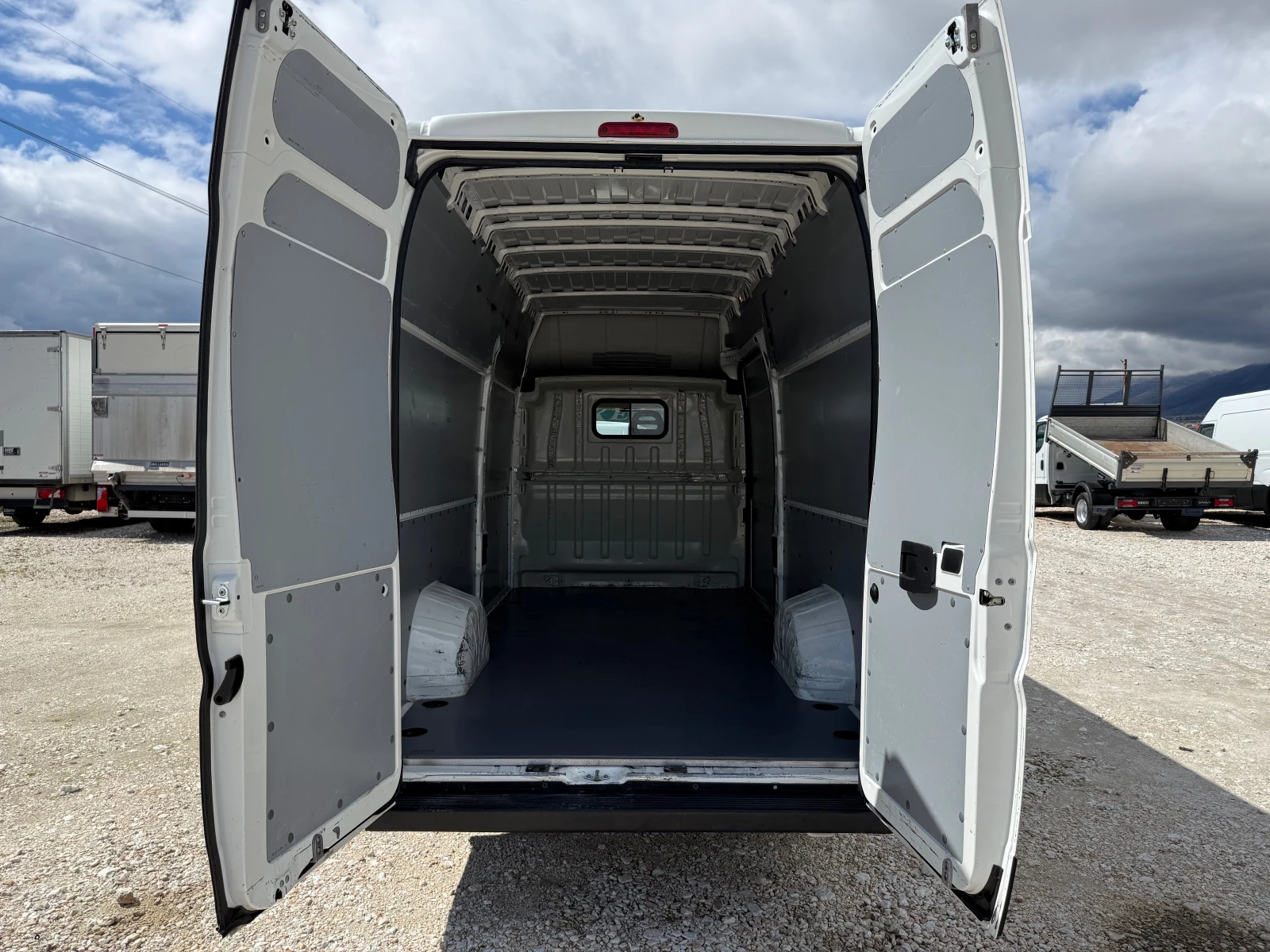 Peugeot Boxer 2.0 163кс. МАКСИ EURO6B, снимка 14 - Бусове и автобуси - 54080103