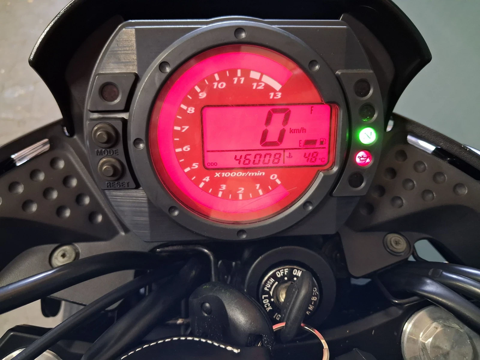 Kawasaki Z 750, снимка 16 - Мотоциклети и мототехника - 54712509