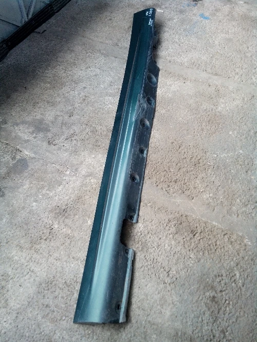 Пластмасов външен декоративен ляв праг за БМВ Е46 320D комби