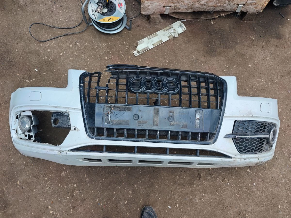 Предна броня за части Audi Q5 8R 2015 8R0807065GRU 8R0807065GRU-66