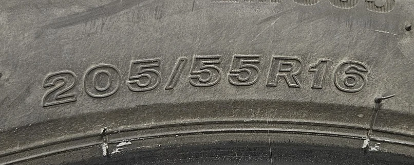 Гуми Зимни 205/55R16, снимка 4 - Гуми и джанти - 54084661