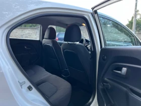 Kia Rio 1.4i 109к.с.* ПОДГРЕВ* МУЛТИМЕДИЯ* КЛИМАТИК* , снимка 13